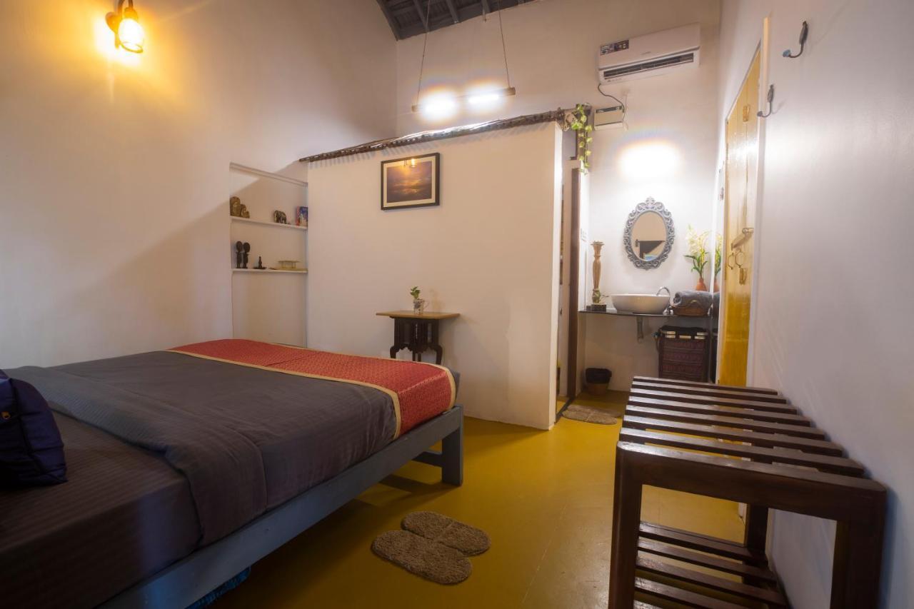 Craft Hostels Anjuna Bagian luar foto