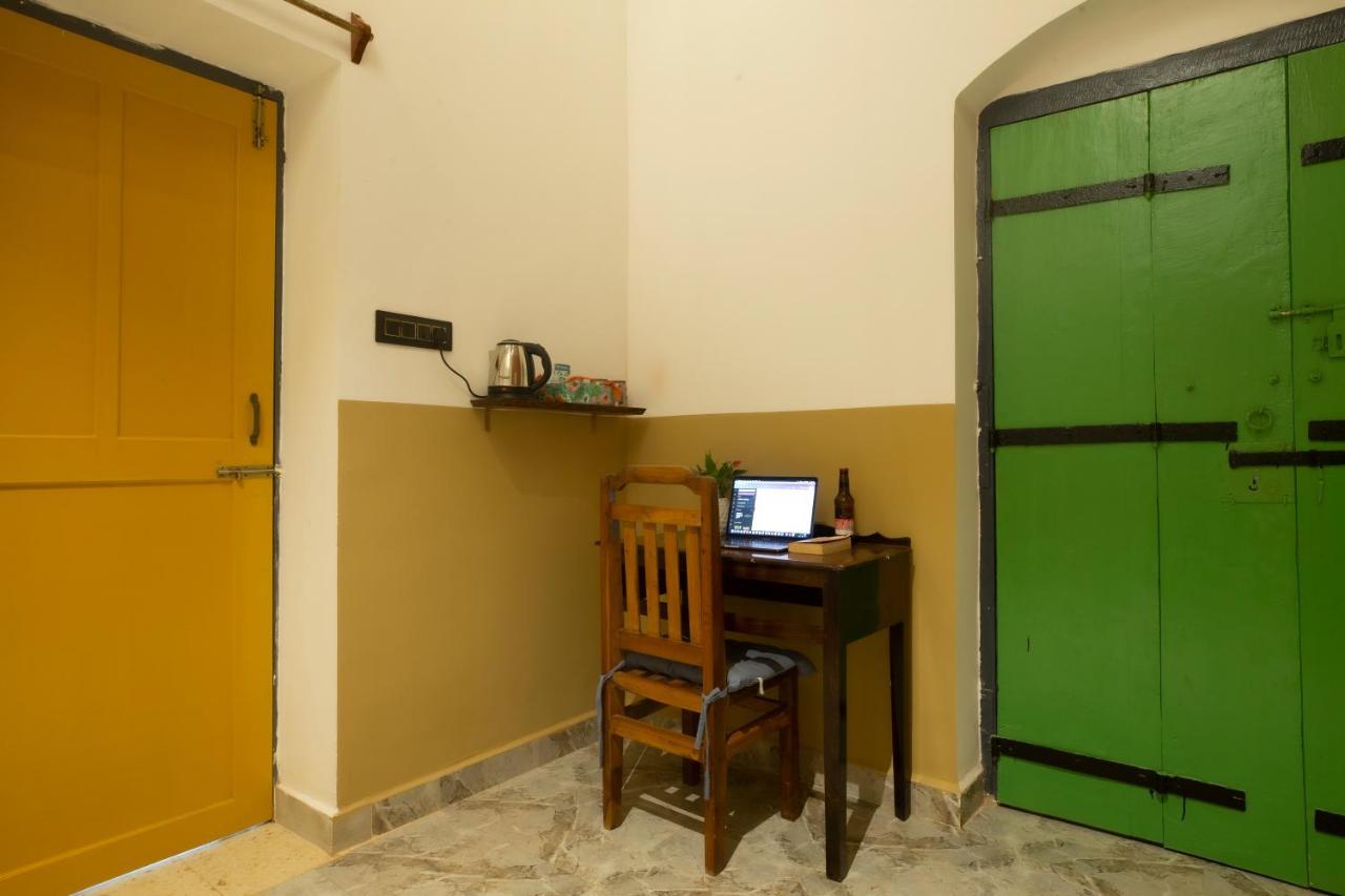 Craft Hostels Anjuna Bagian luar foto