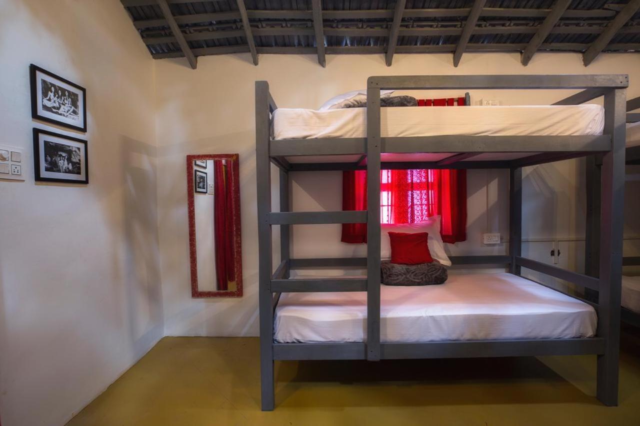 Craft Hostels Anjuna Bagian luar foto