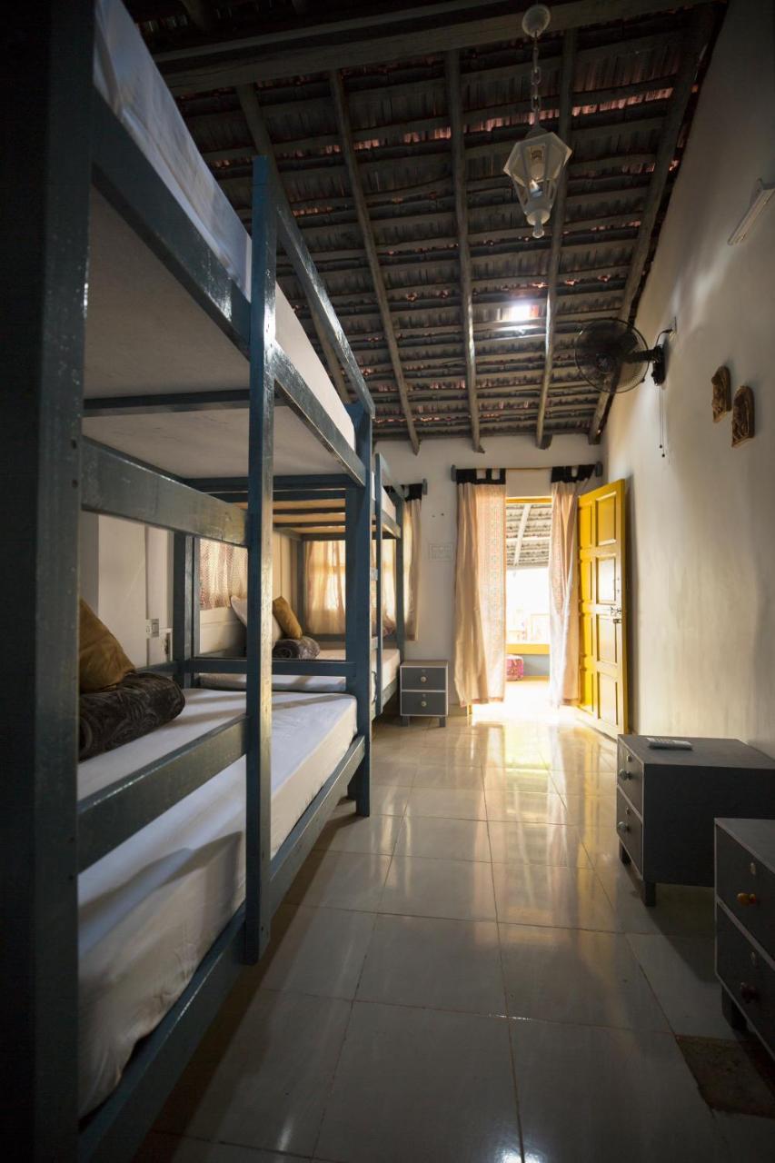 Craft Hostels Anjuna Bagian luar foto
