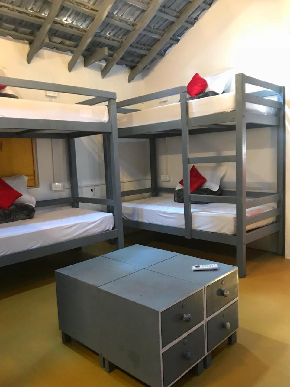 Craft Hostels Anjuna Bagian luar foto